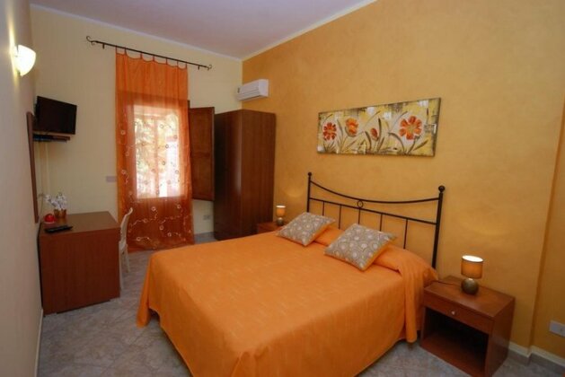 Pineta Sul Mare B&B Custonaci - Photo4
