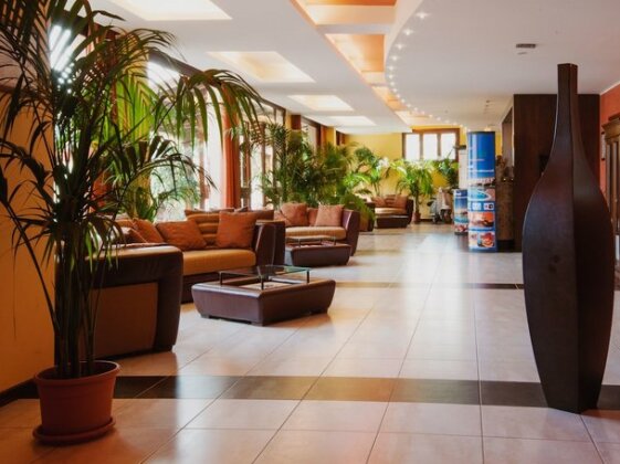 Villa Zina Park Hotel - Photo2