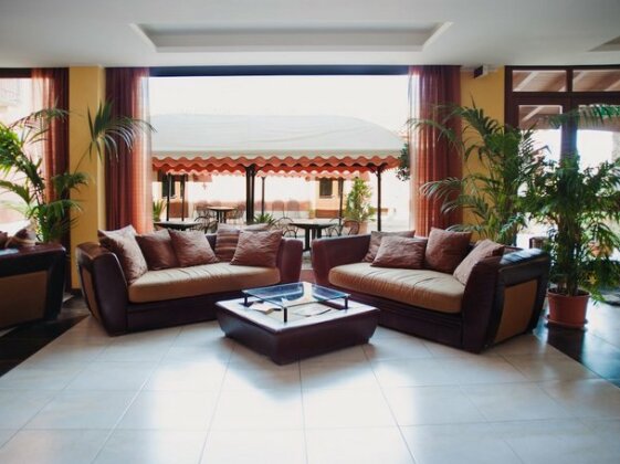 Villa Zina Park Hotel - Photo4