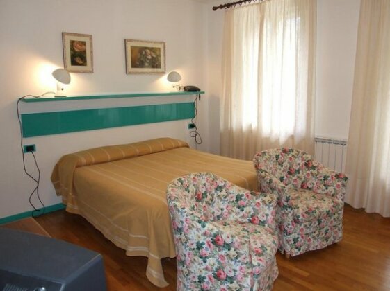 Hotel Villa Patrizia - Photo4