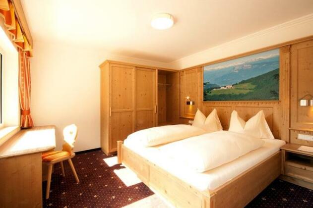 Hotel Schwarzenbach - Photo4