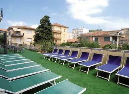 Hotel Europa Diano Marina - Photo5