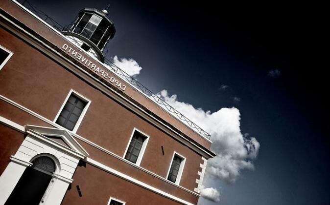 Faro Capo Spartivento - Photo2