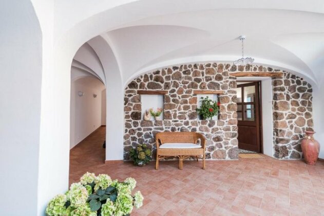 Ghivine Albergo Diffuso - Photo3