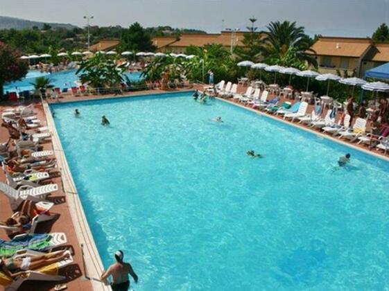 Villaggio Hotel Club La Pace