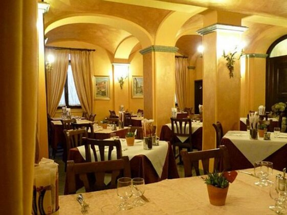 Albergo Ristorante Cavallo Bianco - Photo4