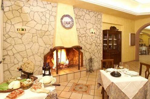 Hotel Ristorante Pineta - Photo3