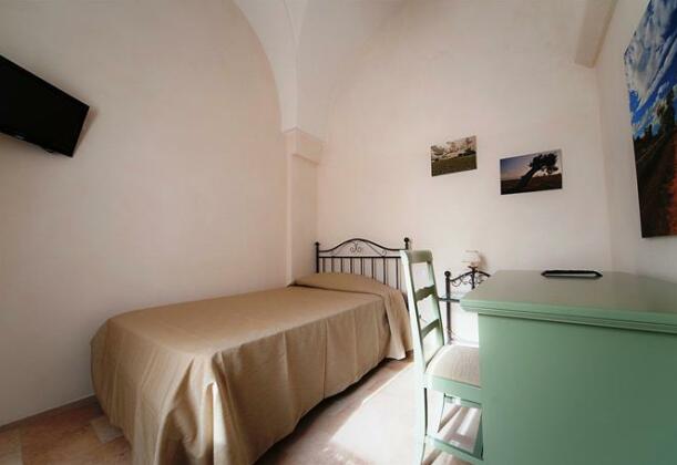 San Velletri Guest House - Photo4