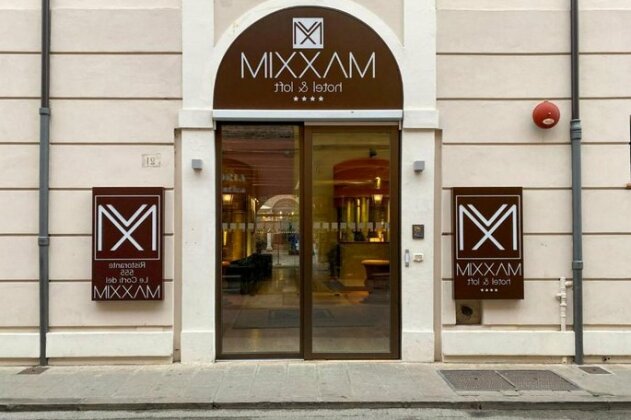 Maxxim Hotel - Photo2