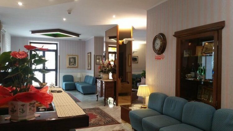 Hotel Ambrosi - Photo3