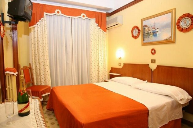 Hotel Bonifacio Fiuggi - Photo5