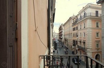 Spagna Apartments - Trevi Fountain Area