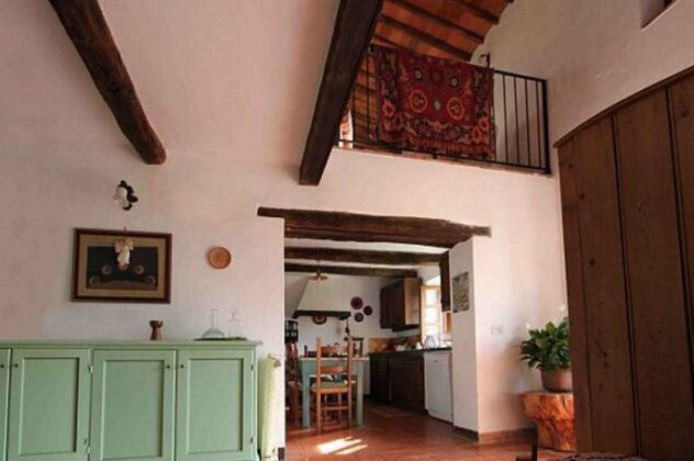 Detached 5 bedroom villa with pool in Lunigiana in Northern Tuscany - Photo4