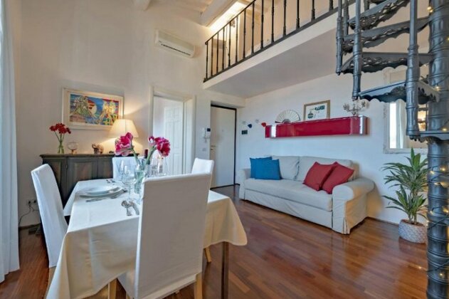 A cozy apartment in Oltrarno - Photo5