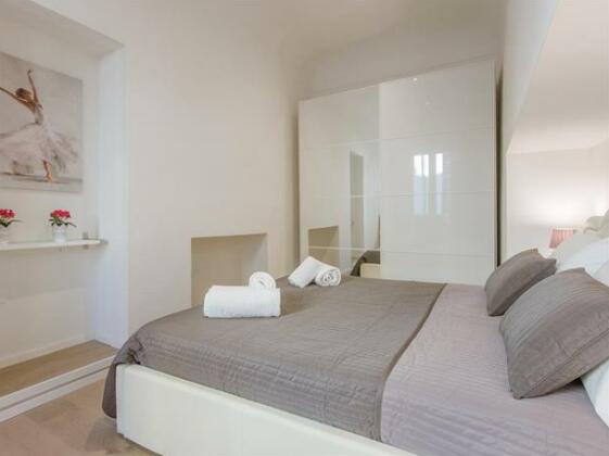 Beautiful Pitti Palace 2 Bedroom Apartment - Photo4