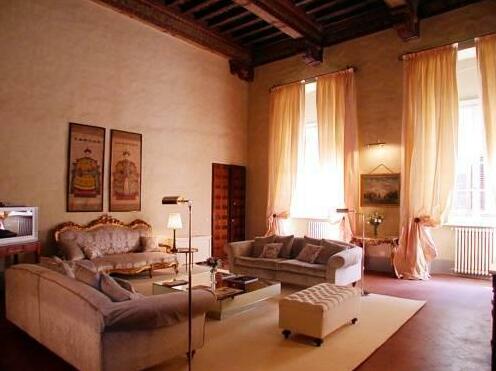 Brunelleschi Halldis Apartments