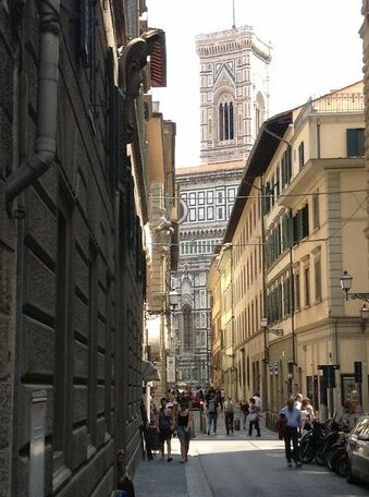 Il Giglio San Giovanni Florence