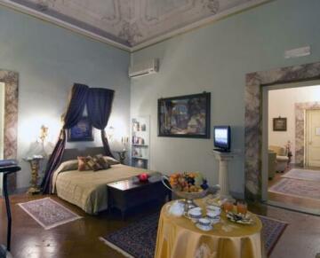 Palazzo Magnani Feroni All Suite - Residenza D'Epoca