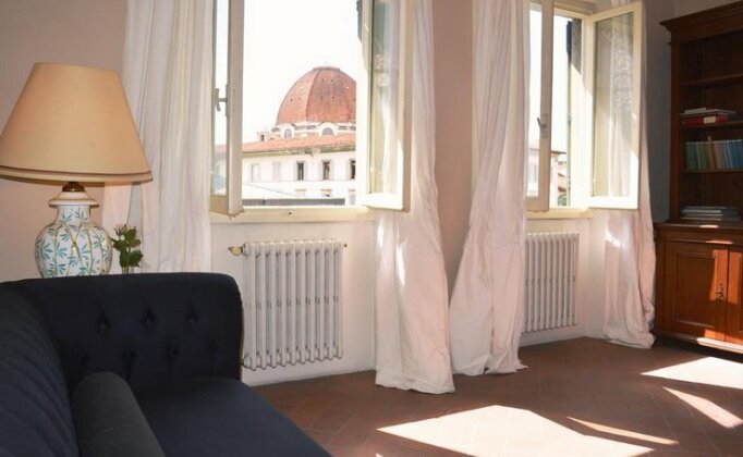 Panoramic Suite near Duomo and Station - Photo3