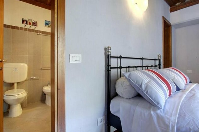 Panzani Apartment With Two Bedrooms - Photo3