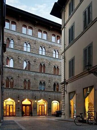 Pierre Hotel Florence