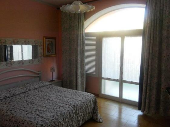 Hotel La Rondinella Forio - Photo3