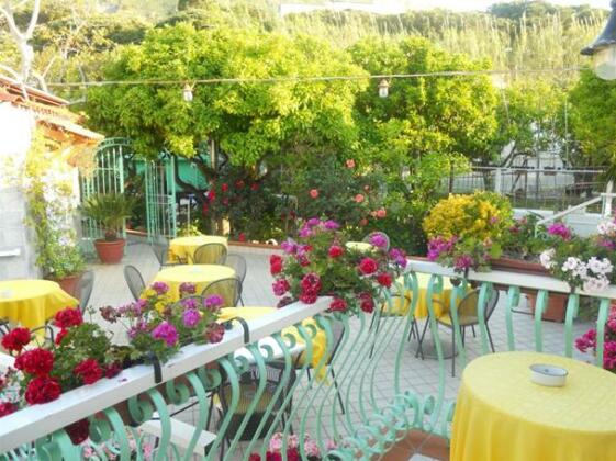 Hotel La Rondinella Forio - Photo5