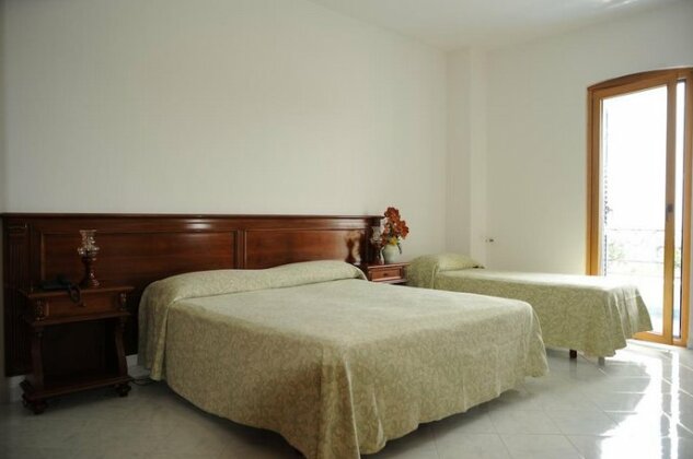 Hotel Zaro - Photo3