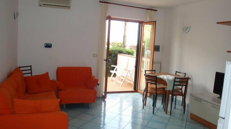 Ischia Uno Residence - Photo4