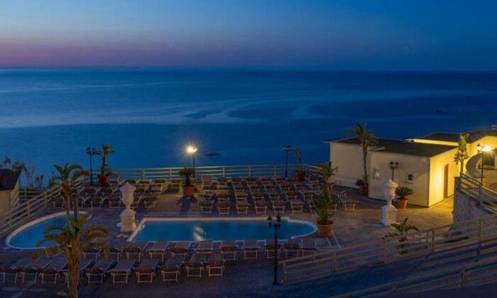 Park Hotel Baia Delle Sirene - Photo2