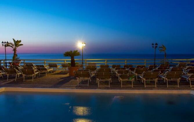 Park Hotel Baia Delle Sirene - Photo4