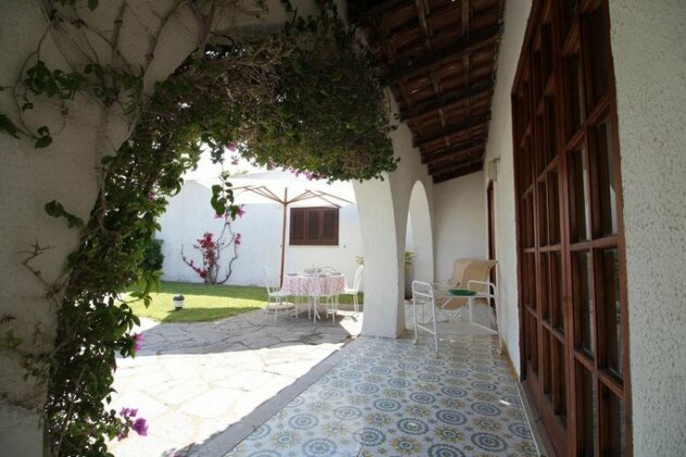 Villetta con Piscina e Grande Giardino - Photo2