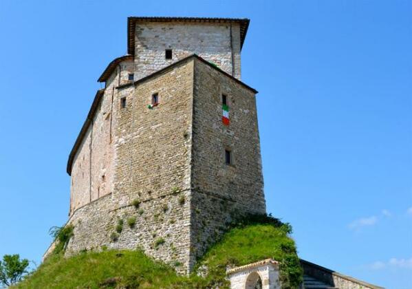 Locanda Del Castello Frontone - Photo4