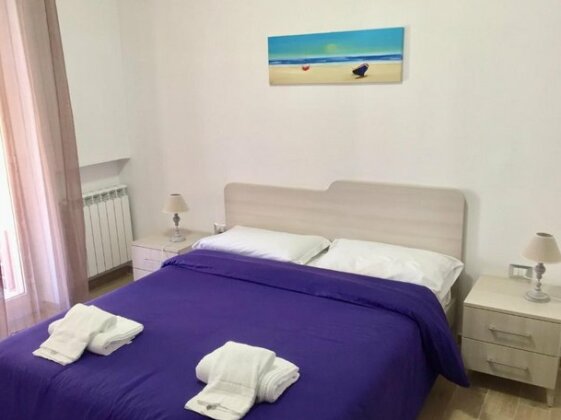 Il Viaggiatore Via Rimini Serapo - Photo3