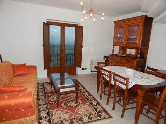 Lalla's Home - Photo2