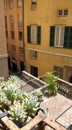 Homestay in Genoa near Bagni Nuovo Lido
