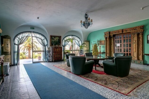 Arathena Rocks Hotel - Photo4