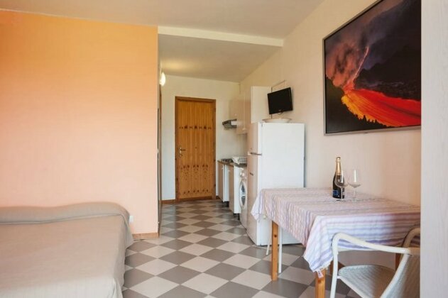Comeinsicily - Rocce Nere - Photo3