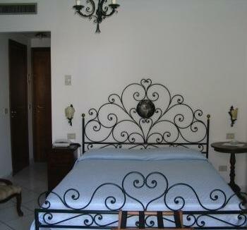 Hotel Del Sole Giardini Naxos - Photo2