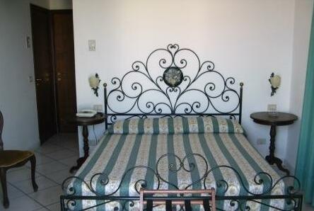 Hotel Del Sole Giardini Naxos - Photo3