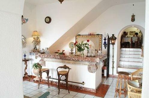 Hotel Villa Mora - Photo3