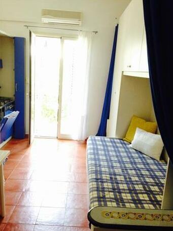 Naxos Flat - Photo2
