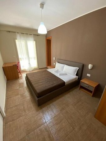 Nick & Santo's Holiday Homes - Photo3