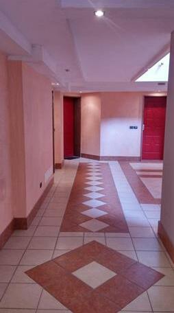 Aparthotel Capitol - Photo2