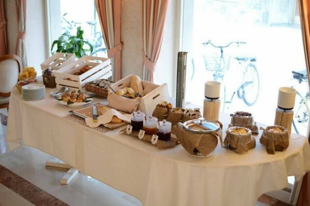 Hotel Villa Bernt - Photo2