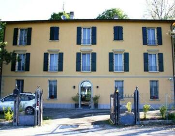 Residence Alle Scuole Country House