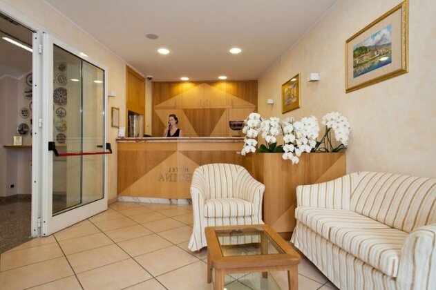 Hotel Regina Gravedona - Photo2