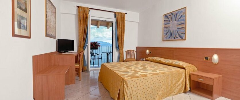 Hotel Regina Gravedona - Photo3