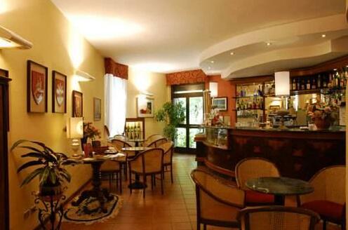 Hotel La Rocca Gubbio - Photo4