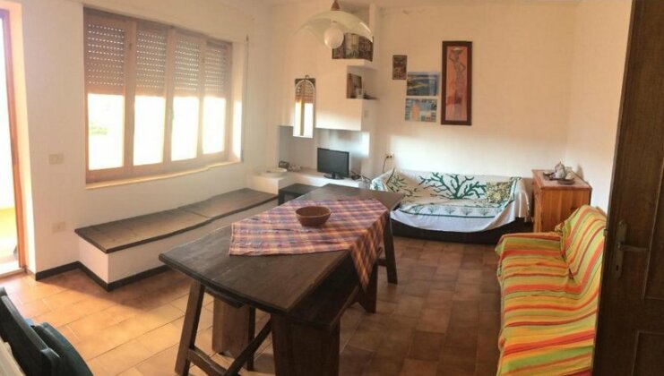 Isola Rossa Aparment Air Con & WiFi - Photo2